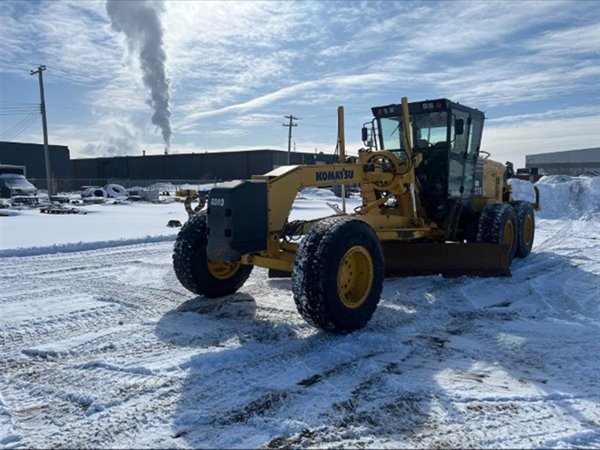 2007 Komatsu GD675-3E0 5372