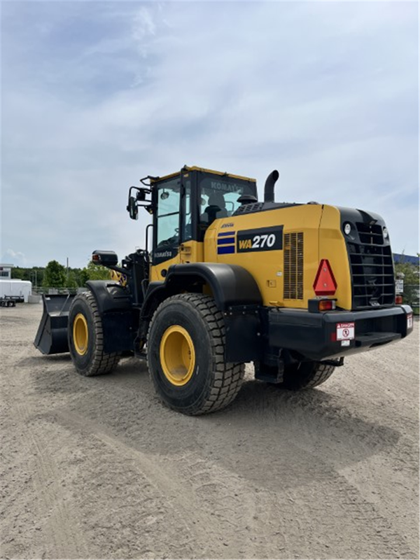 2022 Komatsu WA270-8 4957