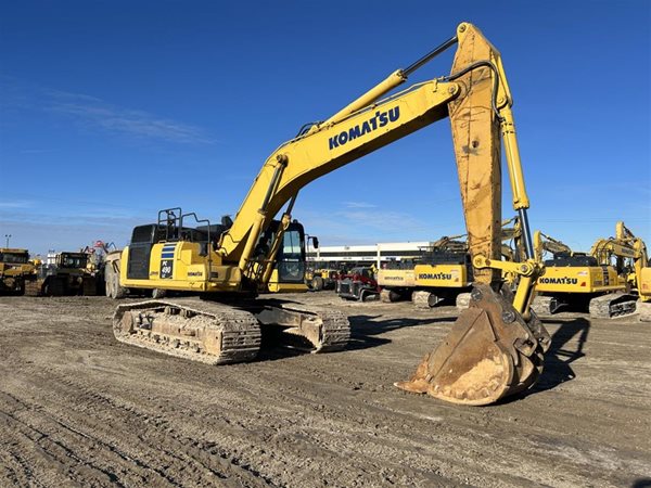 2017 Komatsu PC490LC-11 2611