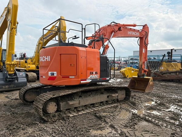 2018 HITACHI ZX245USLC-6 5399