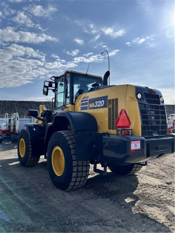 2023 Komatsu WA320-8 4968