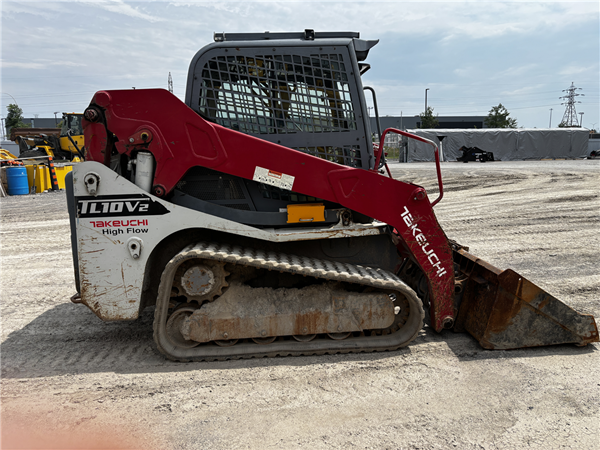2021 Takeuchi TL10V2-CRHRP 5471