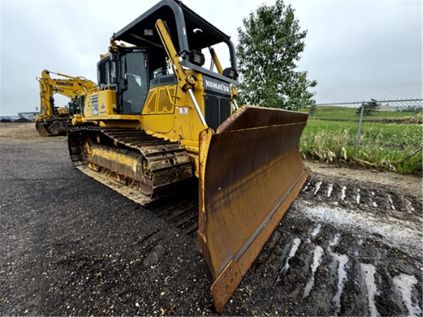 2017 Komatsu D65PX-18 5431