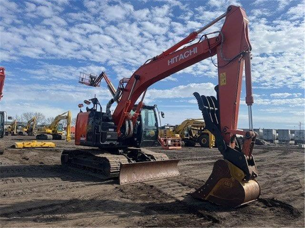 2017 HITACHI ZX225US-6 5147