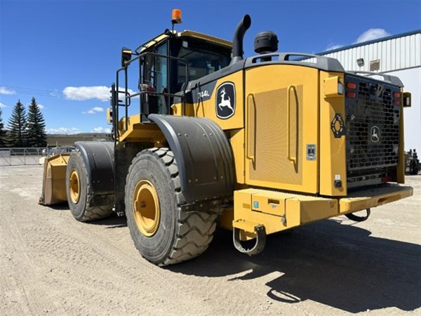 2020 DEERE 744L 5377