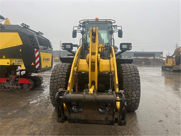 2022 KOMATSU WA320-8 5153