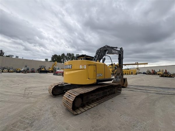 2012 DEERE 225DLC 5354