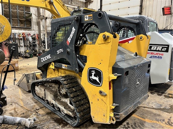 2021 DEERE 317G 3791