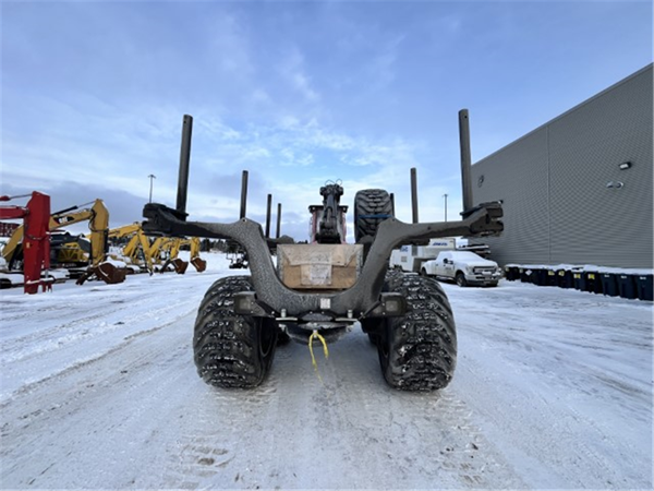 2016 Komatsu 895 3864