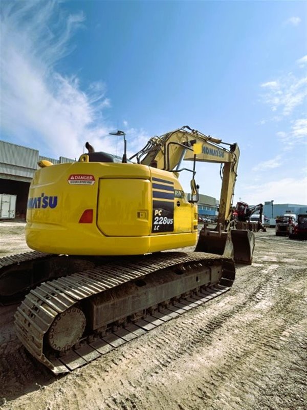 2016 Komatsu PC228USLC-10 5348