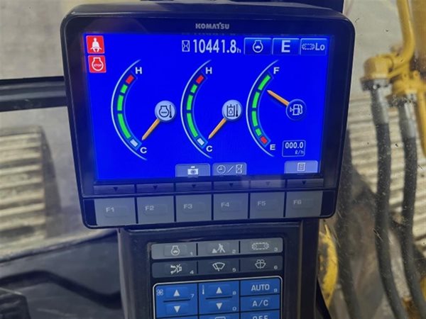 2014 Komatsu PC490LC-10 5173