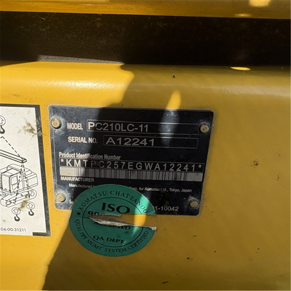 2017 Komatsu PC210LC-11 5491