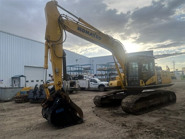 2020 Komatsu PC240LC-11 5338