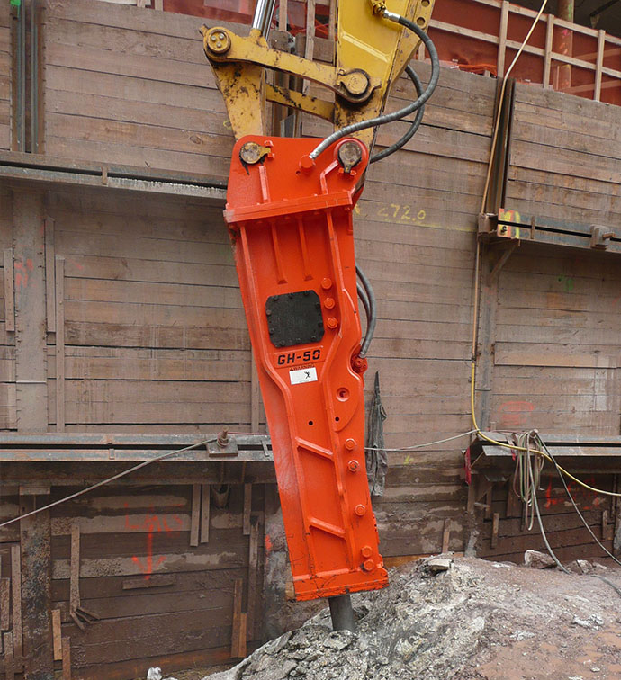 NPK GH50 Hydraulic Hammer