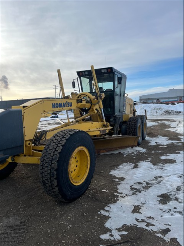 2007 Komatsu GD675-3E0 5372