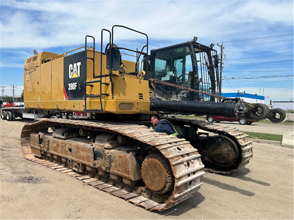 2020 CATERPILLAR 390FL 5221