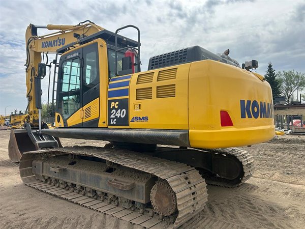 2022 Komatsu PC240LC-11 5410
