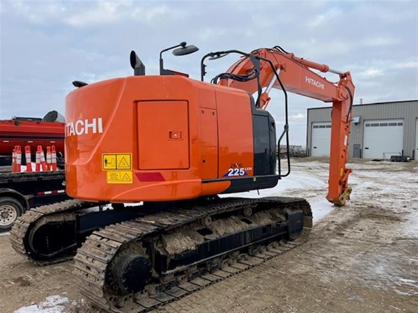 2018 HITACHI ZX225US-6 3825