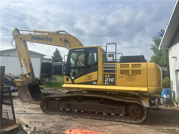 2016 Komatsu PC210LC-11 5205