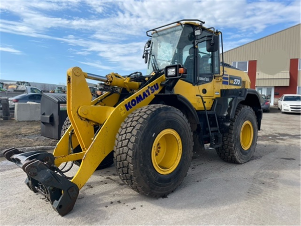 2022 Komatsu WA270-8 2643