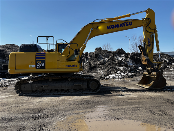 2022 Komatsu PC210LC-11 5402