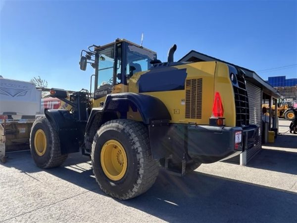 2022 KOMATSU WA320-8 5152