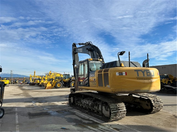 2017 DEERE 290GLC 5093