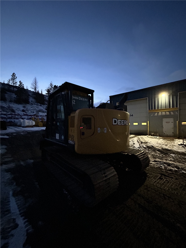 2019 DEERE 135G 5052