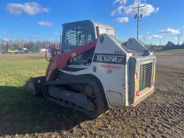 2017 Takeuchi TL12R2-CR 5211
