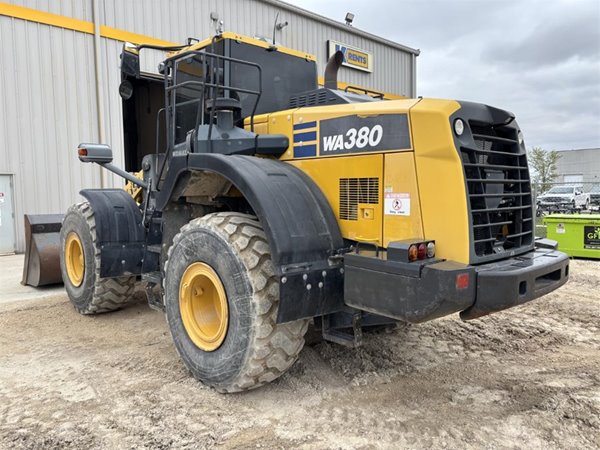 2017 Komatsu WA380-8 5236