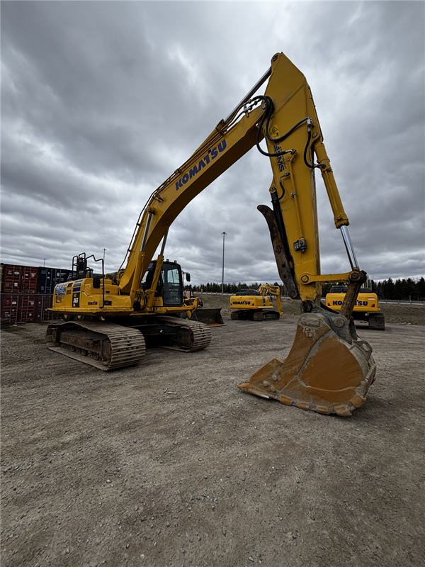 2023 Komatsu HB365LC-3 5425