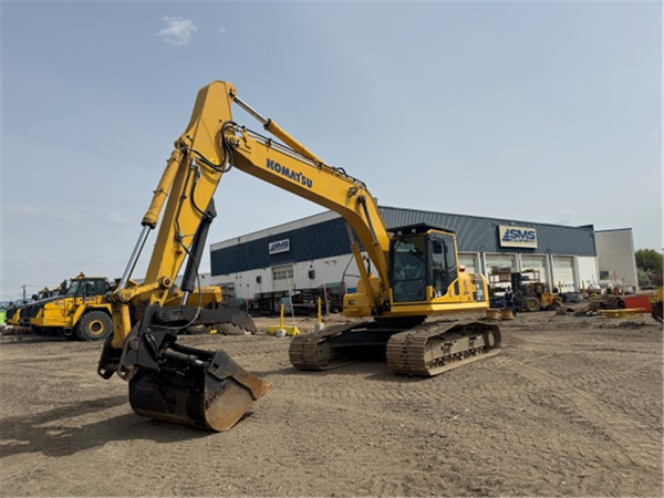 2017 Komatsu PC220LC-8 5167