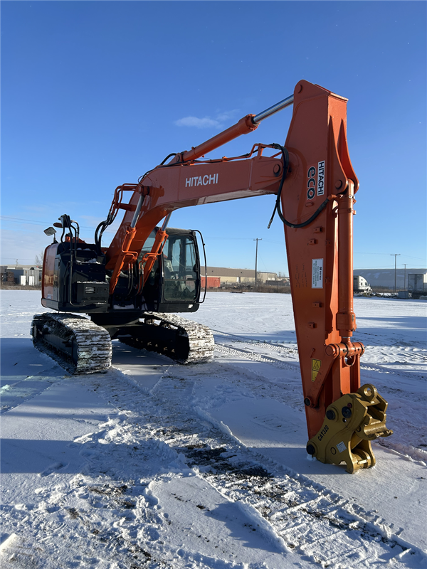 2018 HITACHI ZX225US-6 3825