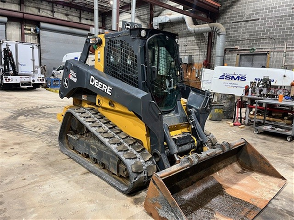 2017 DEERE 331G 5164