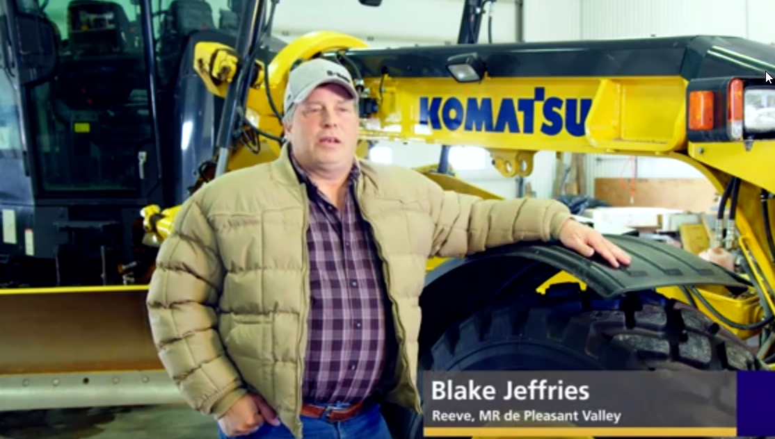 À titre de préfet de la Municipalité rurale de Pleasant Valley, en Saskatchewan, Blake Jeffries joue un rôle majeur dans les décisions budgétaires.