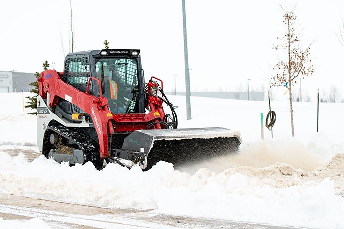 Quick Specs on Takeuchi’s TL10V2 Track Loader