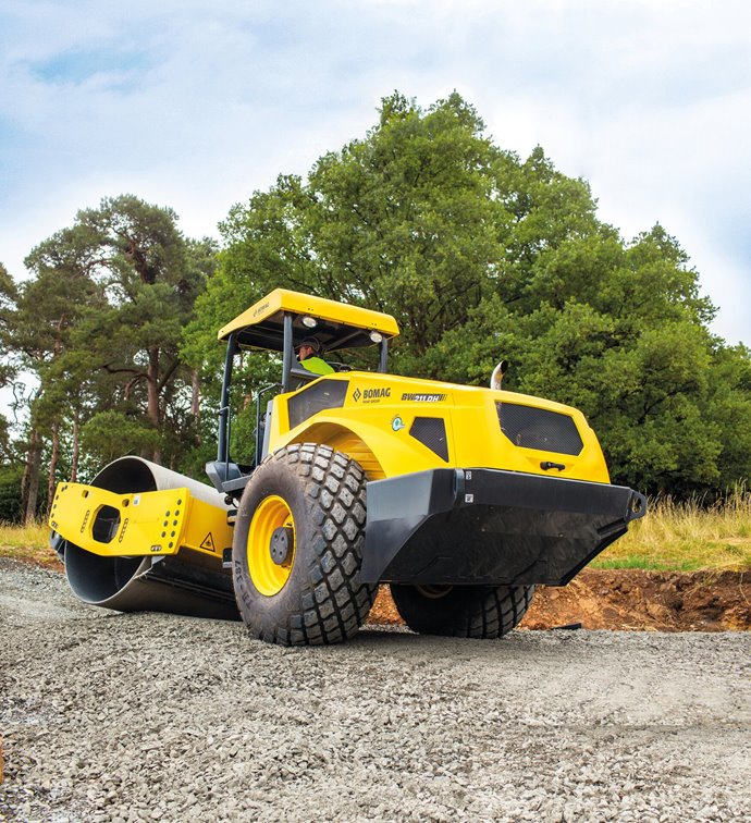 Spécifications en bref du rouleau monocylindre Bomag BW 211 D